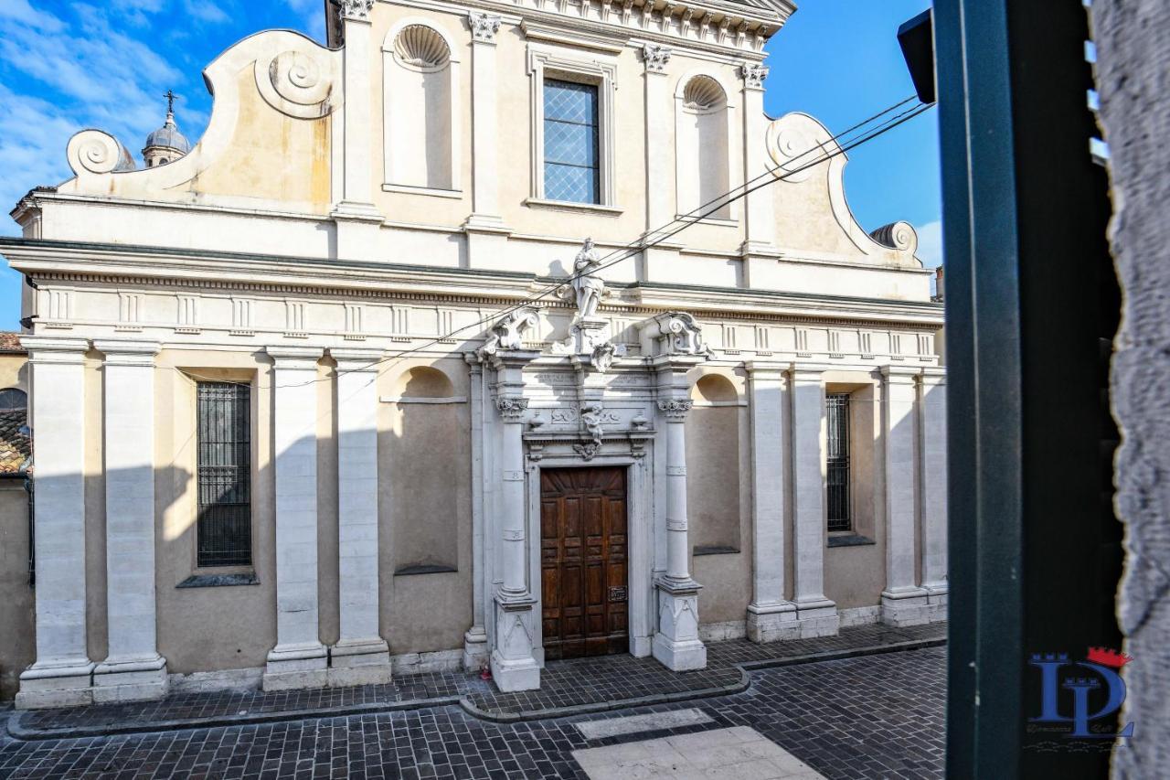 Desenzanoloft Official Partner Marriott Homes & Villas - Apa Dom Downtown Family Apartment Desenzano del Garda Dış mekan fotoğraf
