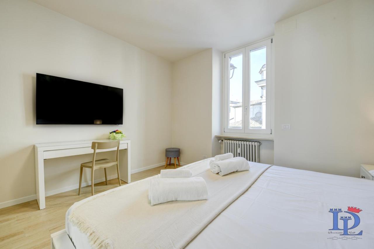 Desenzanoloft Official Partner Marriott Homes & Villas - Apa Dom Downtown Family Apartment Desenzano del Garda Dış mekan fotoğraf